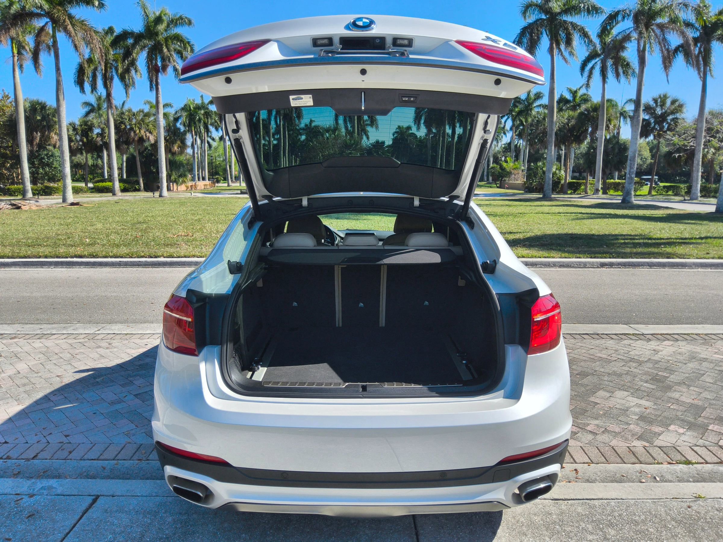 Used 2018 BMW X6 xDrive50i w/ Premium Package image 41