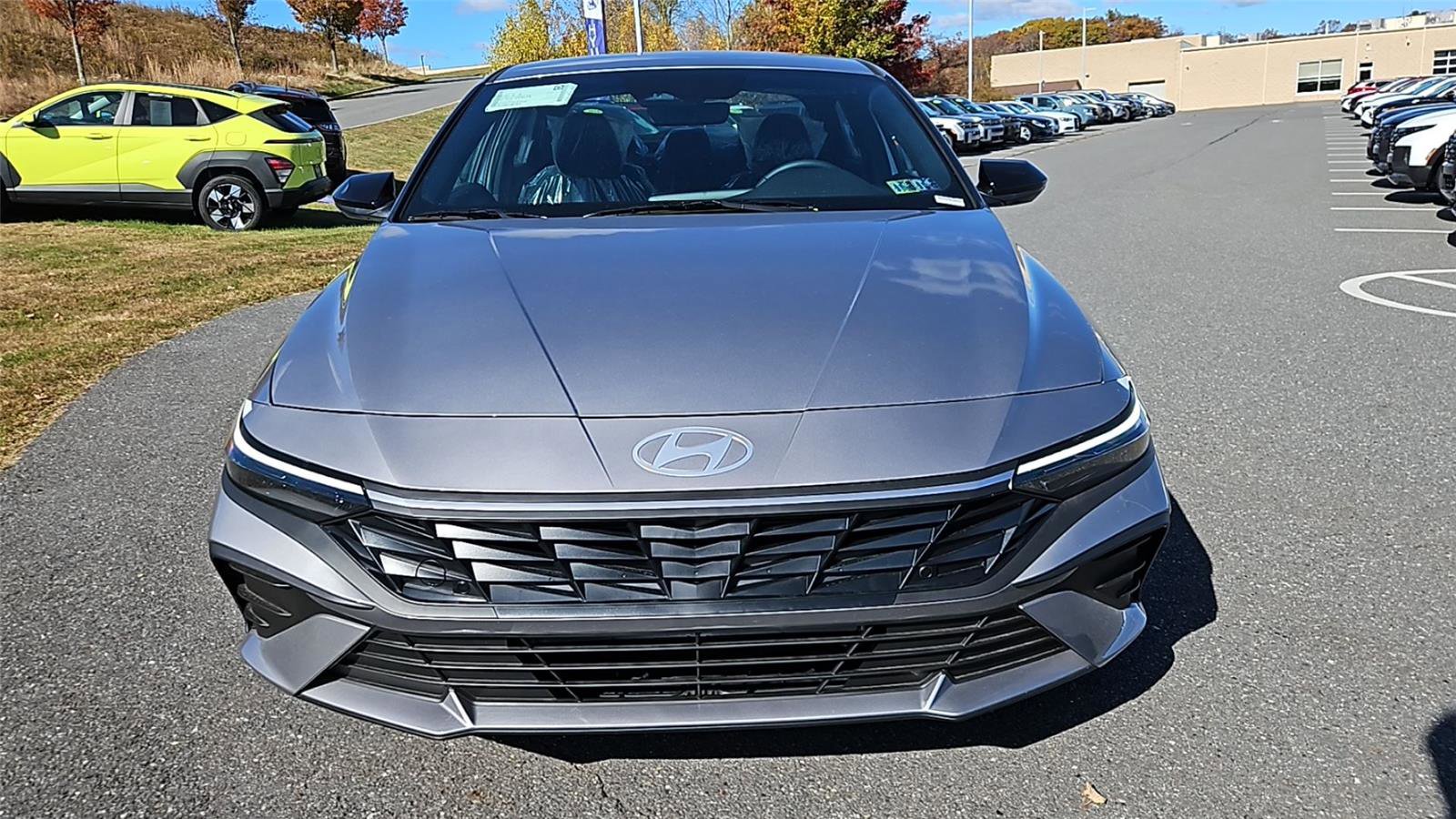 New 2025 Hyundai Elantra Sport image 2