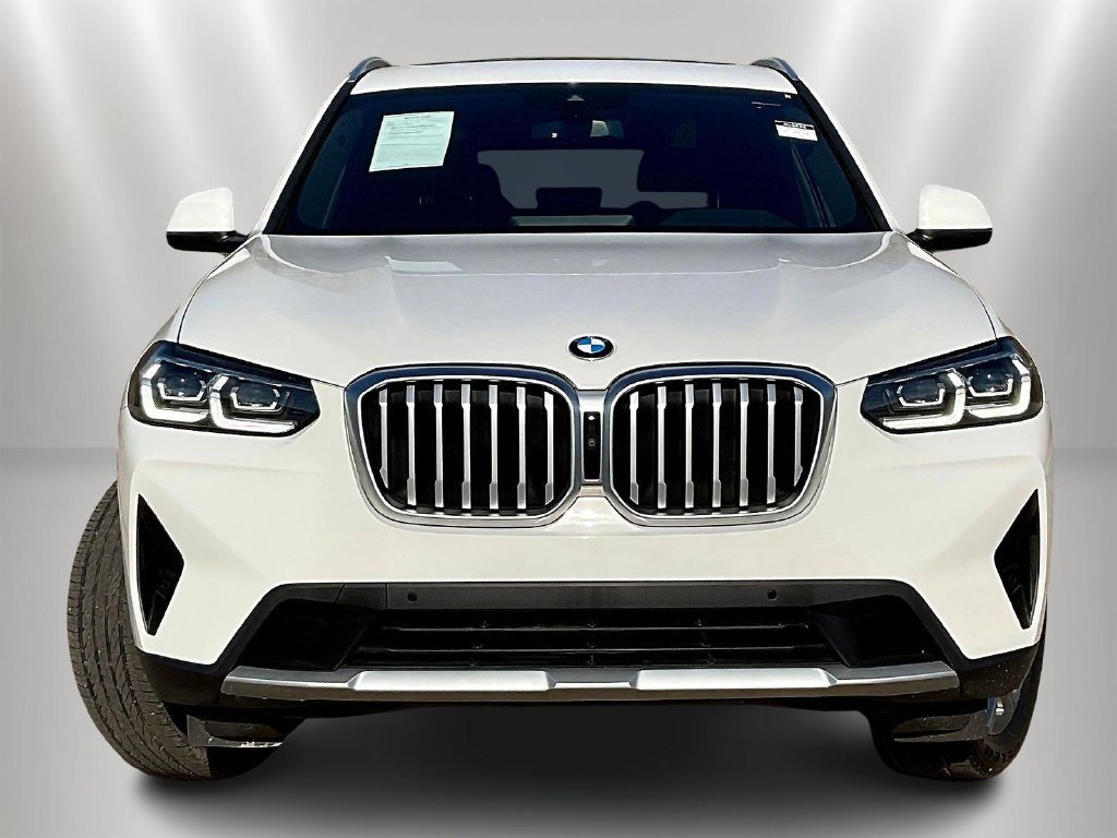 Used 2023 BMW X3 xDrive30i w/ Premium Package AWD/4WD image 2