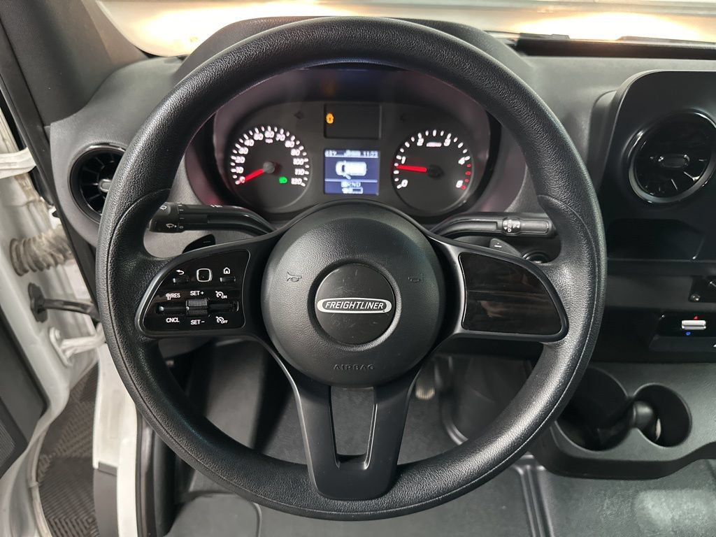 Used 2019 Freightliner Sprinter 144 RWD image 13
