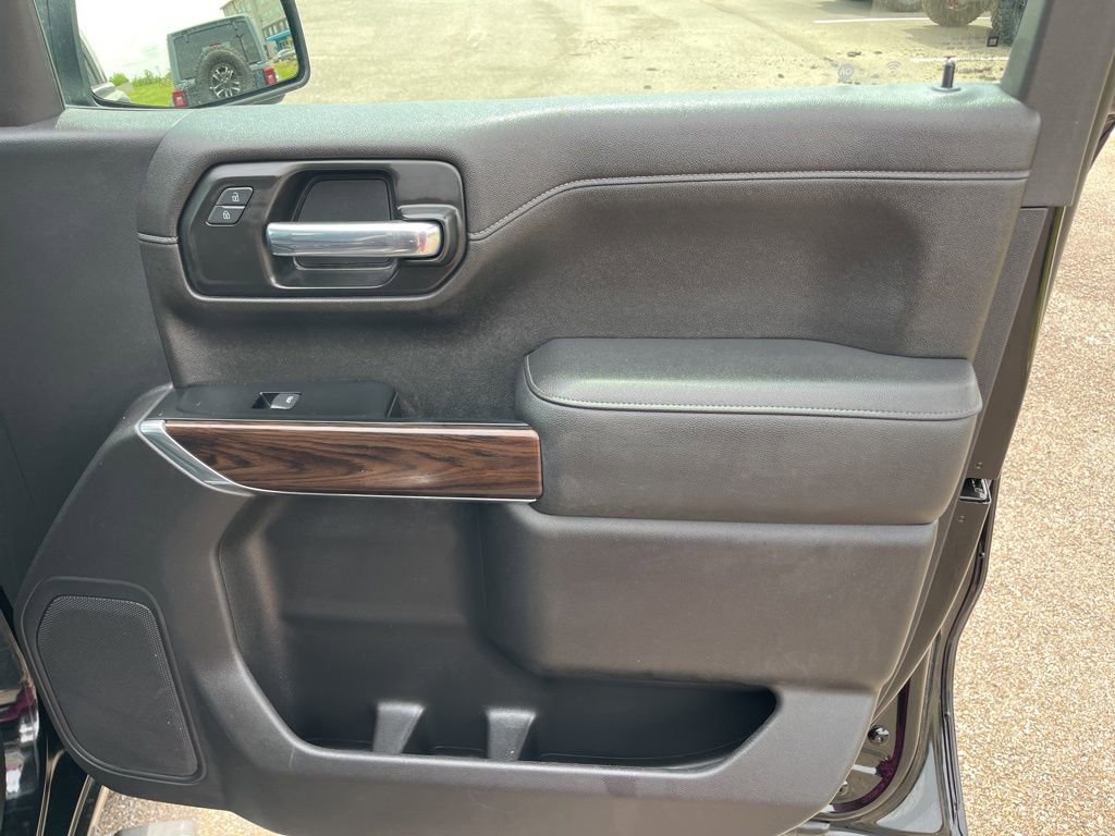 Used 2021 GMC Sierra 1500 SLT image 37