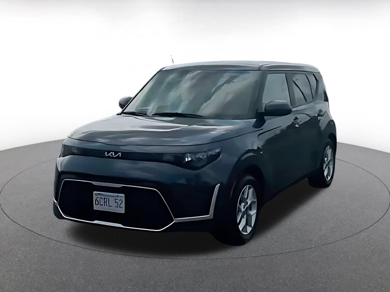 Used 2025 Kia Soul LX w/ LX Technology Package FWD image 5