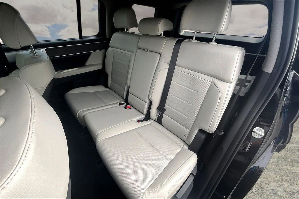 Used 2024 Hyundai Santa Fe Limited image 22