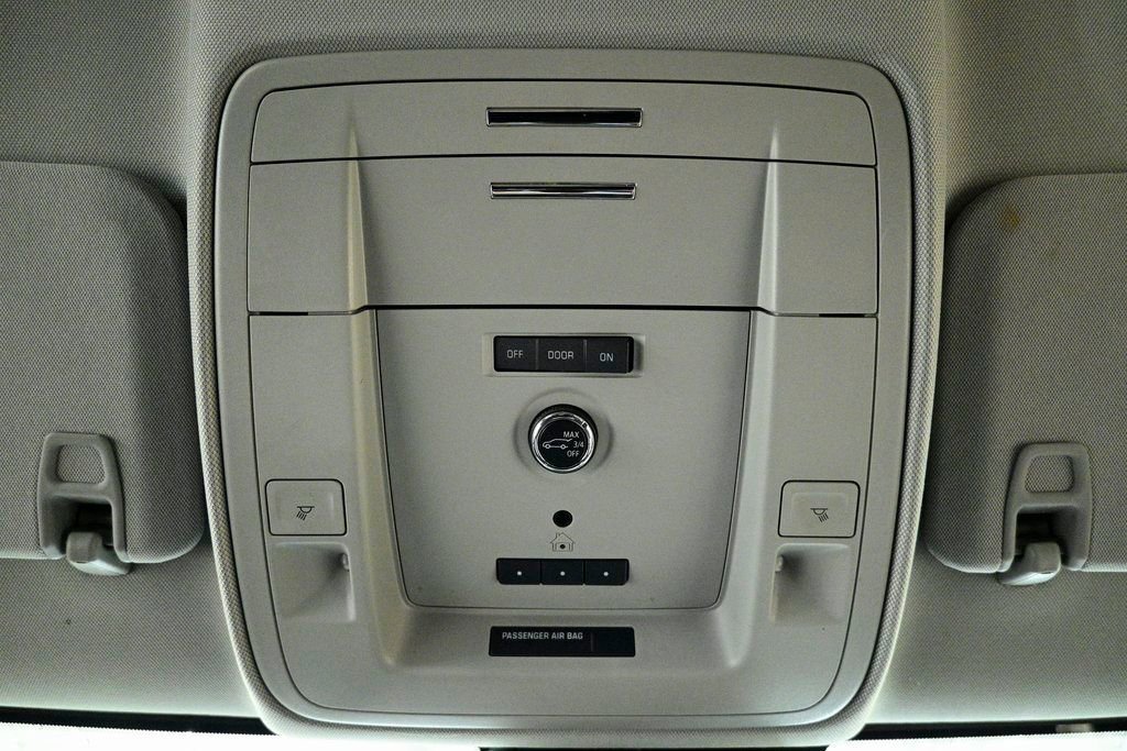 Used 2020 Chevrolet Tahoe LT image 18