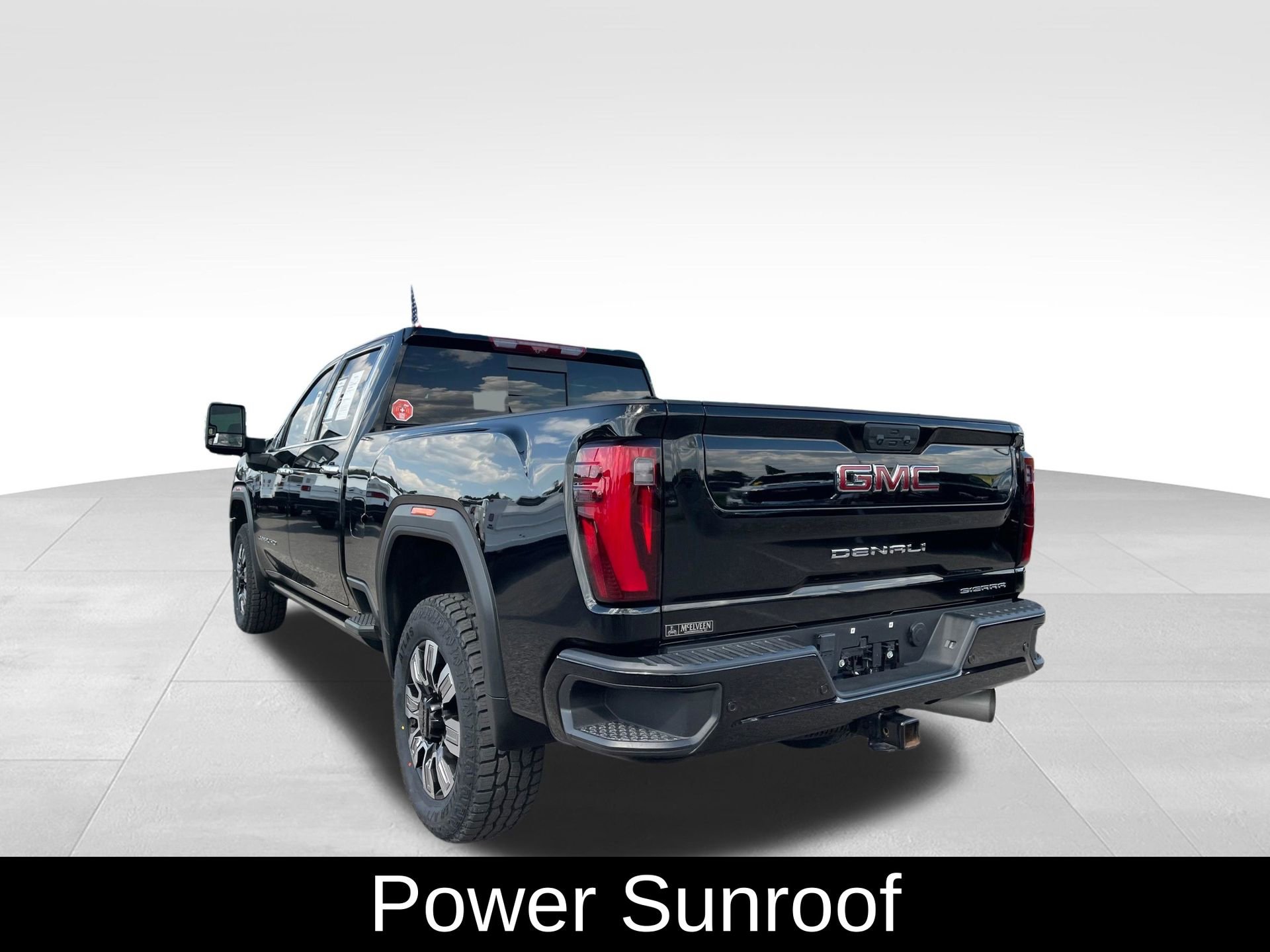 Used 2024 GMC Sierra 2500 Denali w/ Denali Reserve Package image 8