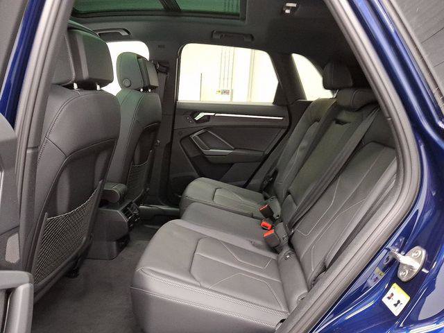 Certified 2025 Audi Q3 2.0T Premium w/ Convenience Package AWD/4WD image 6