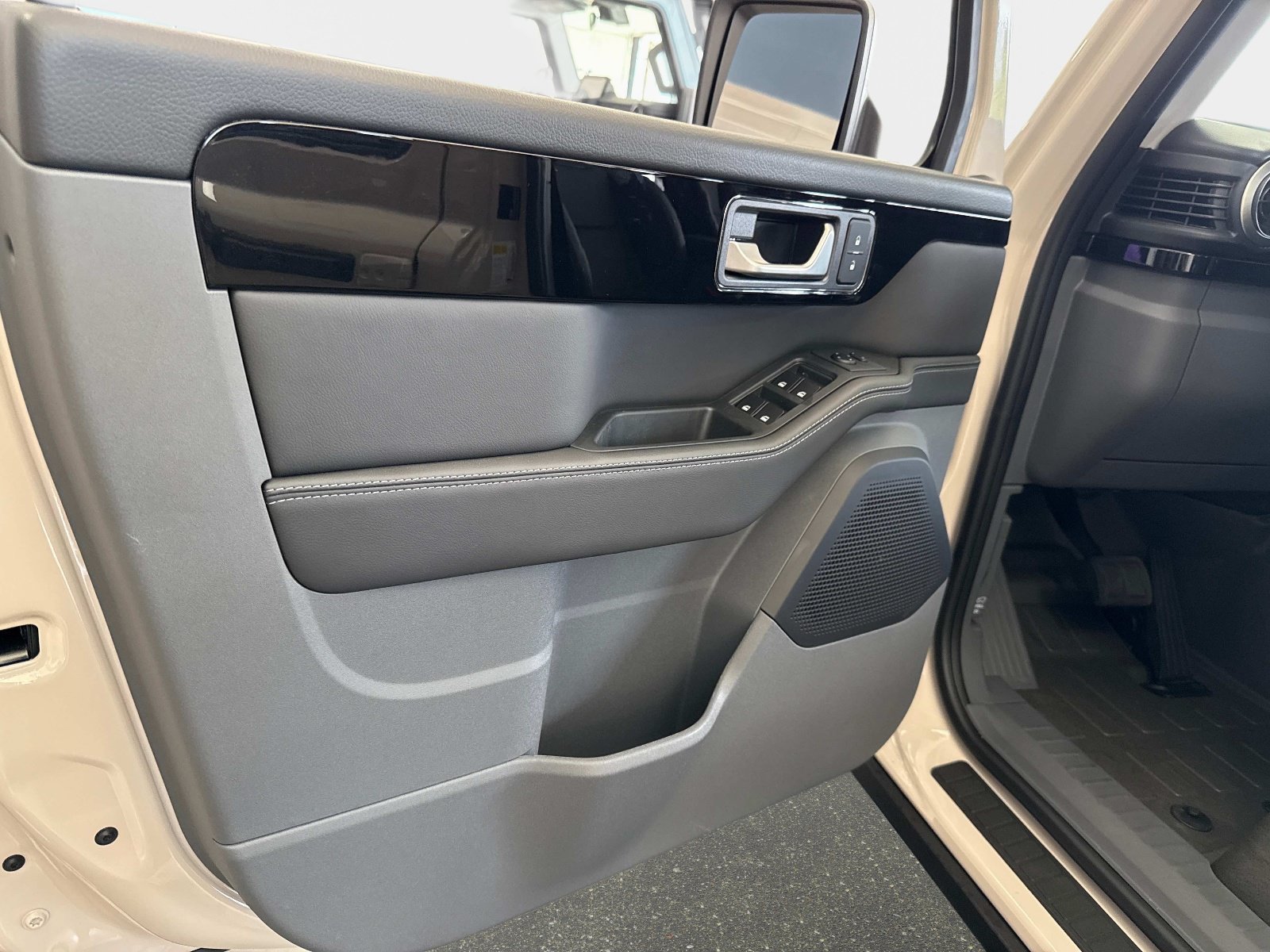 New 2025 INEOS Grenadier AWD/4WD image 14