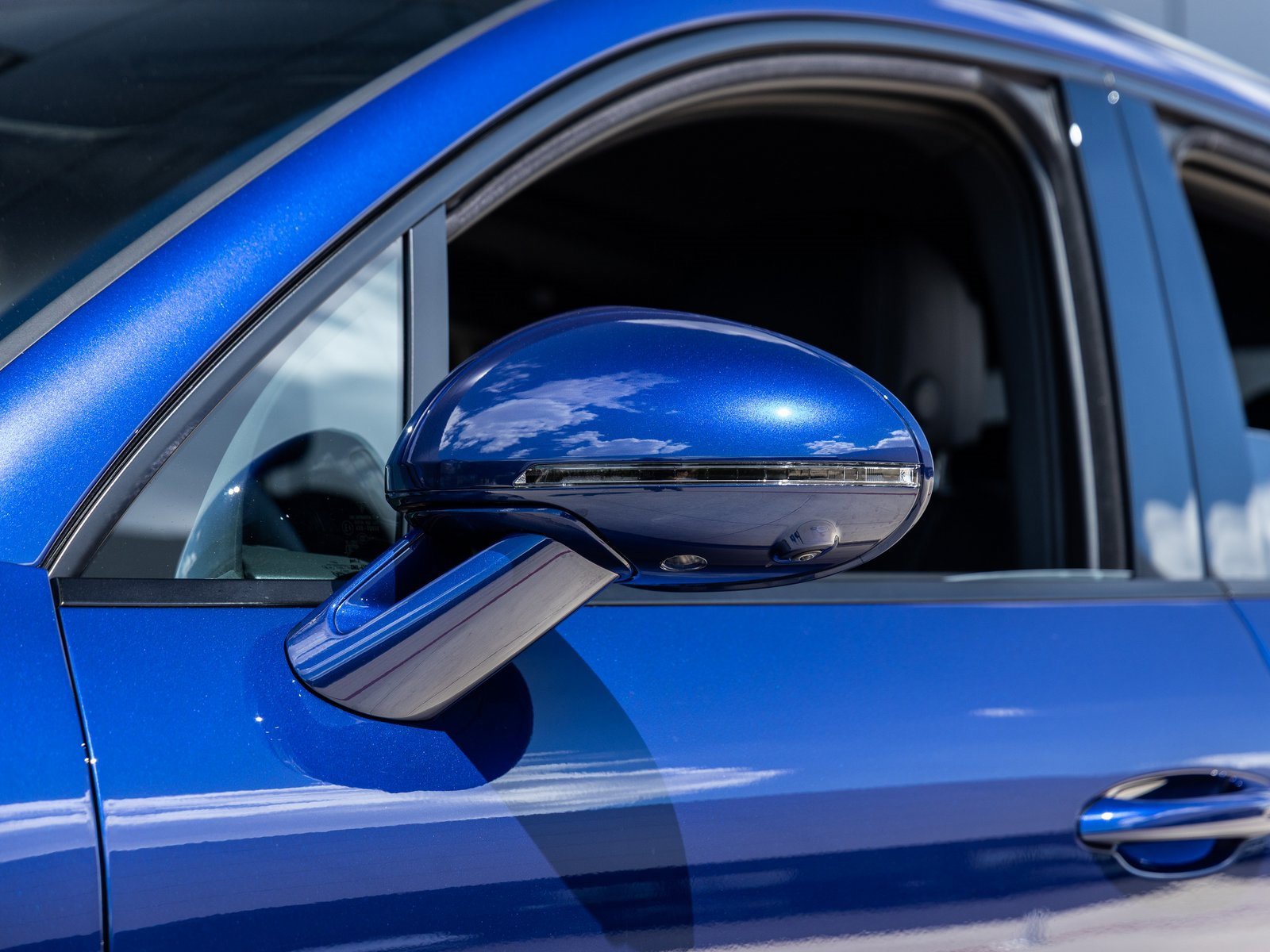 New 2026 Porsche Macan image 17