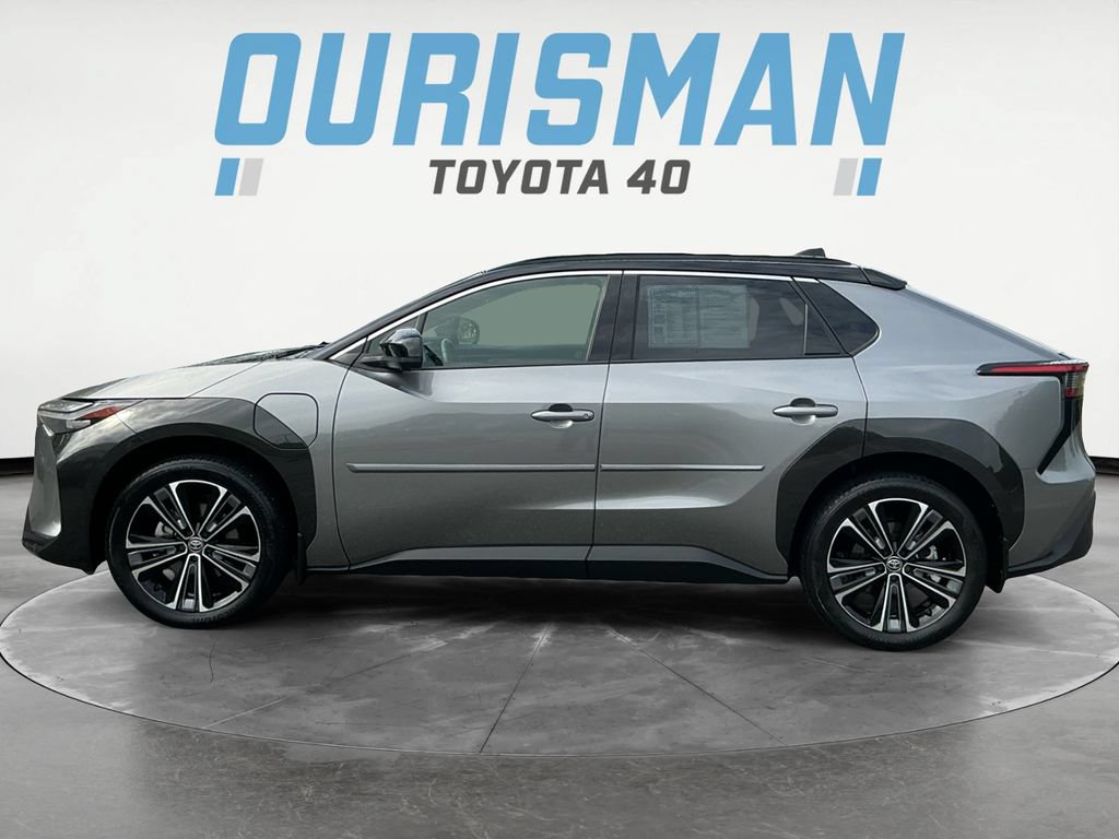 Used 2024 Toyota bZ4X AWD w/ Weather Package image 4
