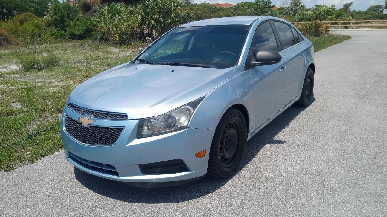 Used 2011 Chevrolet Cruze LS w/ Connectivity Package FWD image 2
