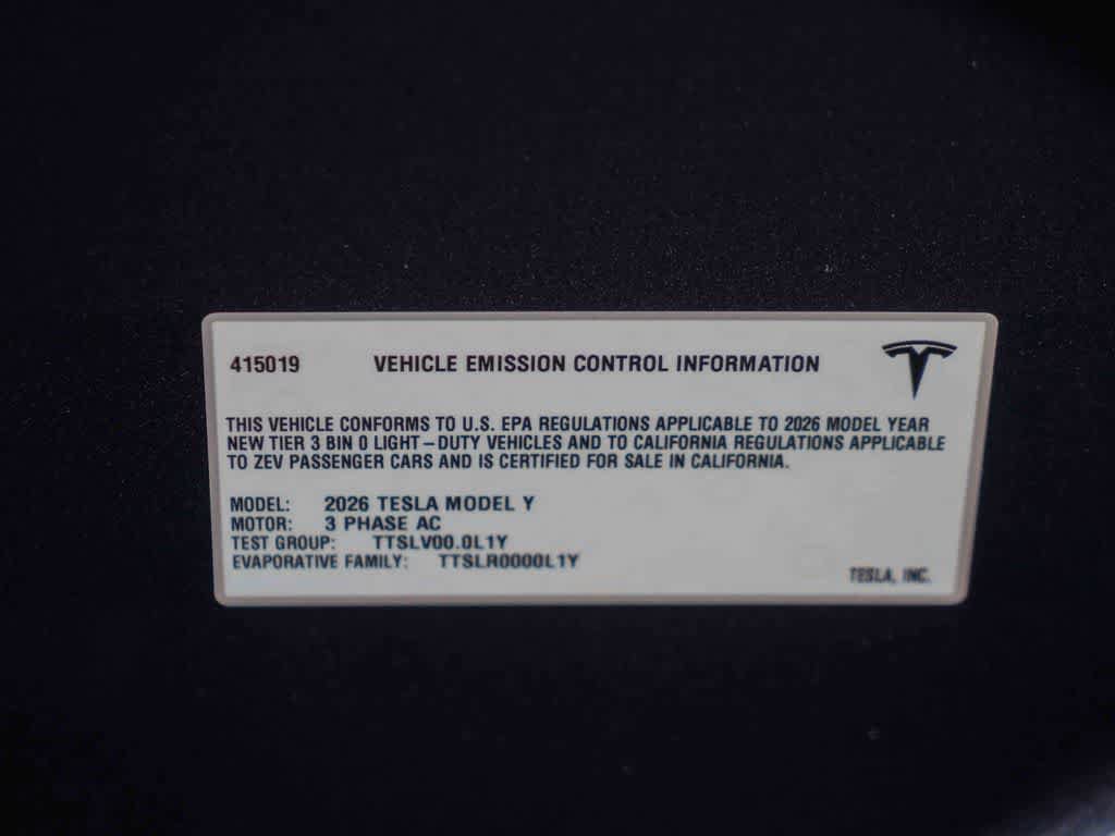Used 2026 Tesla Model Y 2WD image 25