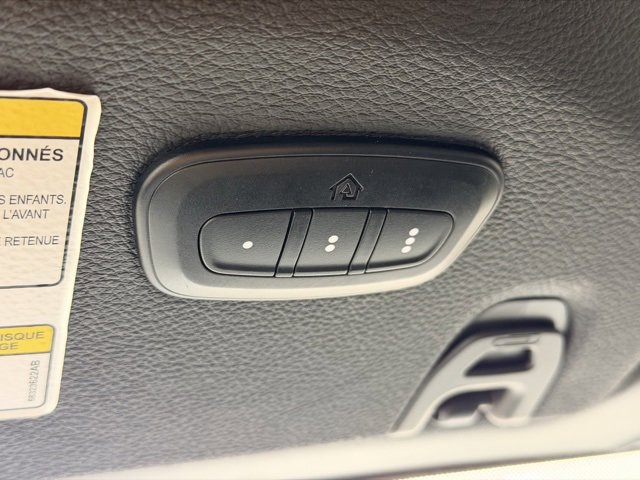 Used 2018 Jeep Wrangler Unlimited Sahara image 18