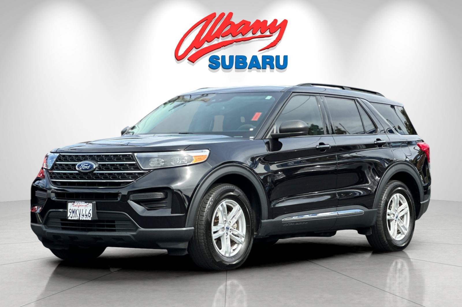 Used 2024 Ford Explorer XLT RWD image 9