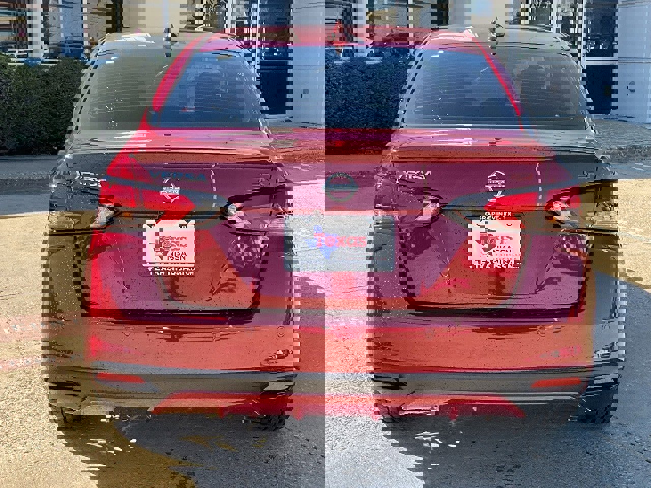 New 2025 Nissan Versa SR w/ Trunk Package image 6