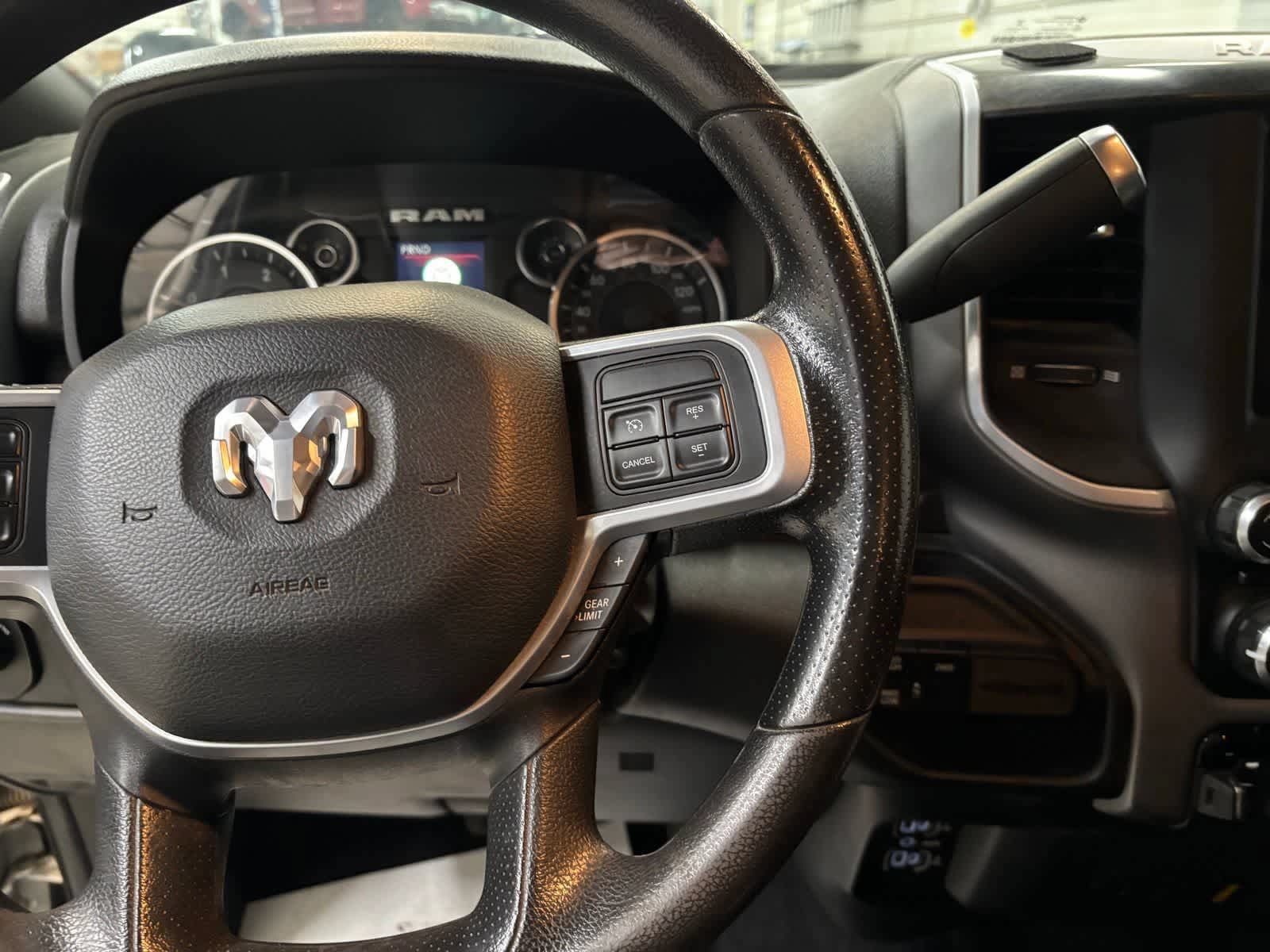 Used 2022 RAM 2500 Big Horn AWD/4WD image 17