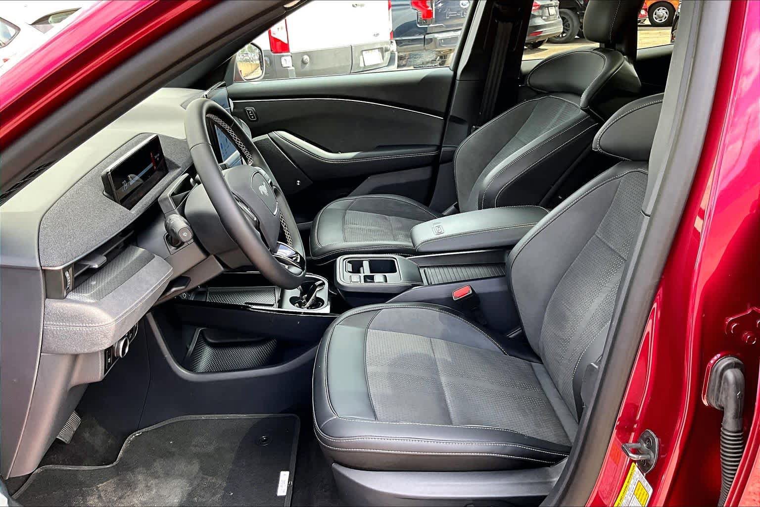 Used 2025 Ford Mustang Mach-E GT AWD/4WD image 7