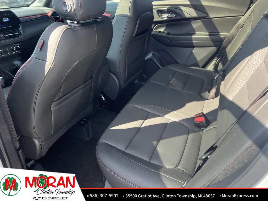 Certified 2025 Chevrolet TrailBlazer RS w/ Convenience Package image 14
