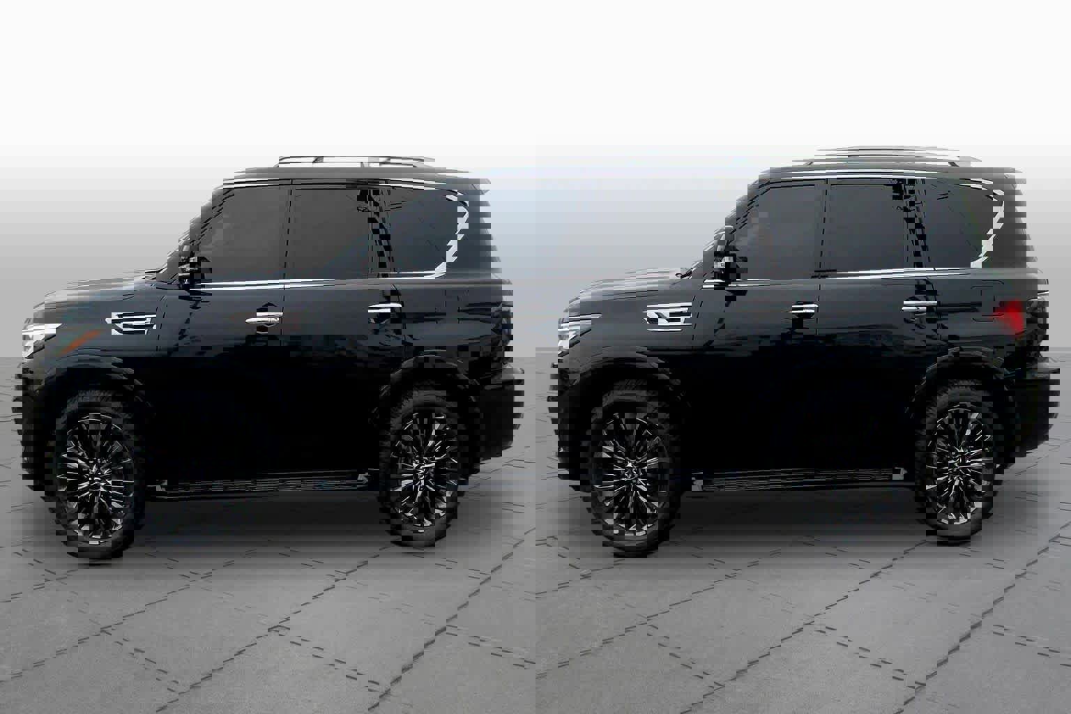 Used 2021 INFINITI QX80 Premium Select w/ All-Season Package image 32