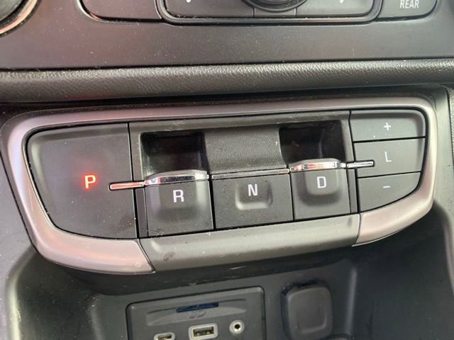 Used 2023 GMC Terrain AT4 image 20