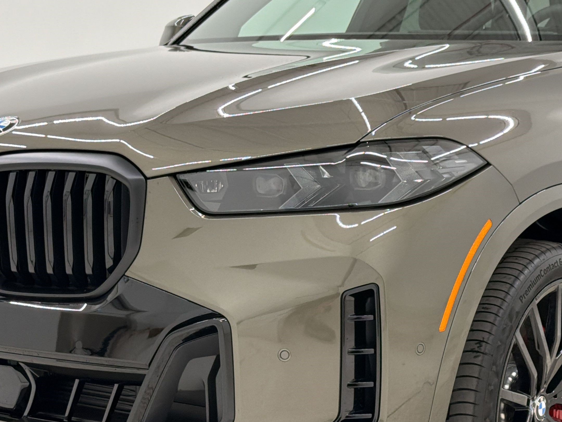 New 2026 BMW X5 xDrive40i w/ M Sport Package AWD/4WD image 12