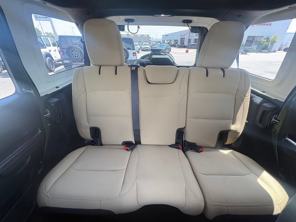 Used 2020 Jeep Wrangler Unlimited Sport S AWD/4WD image 28
