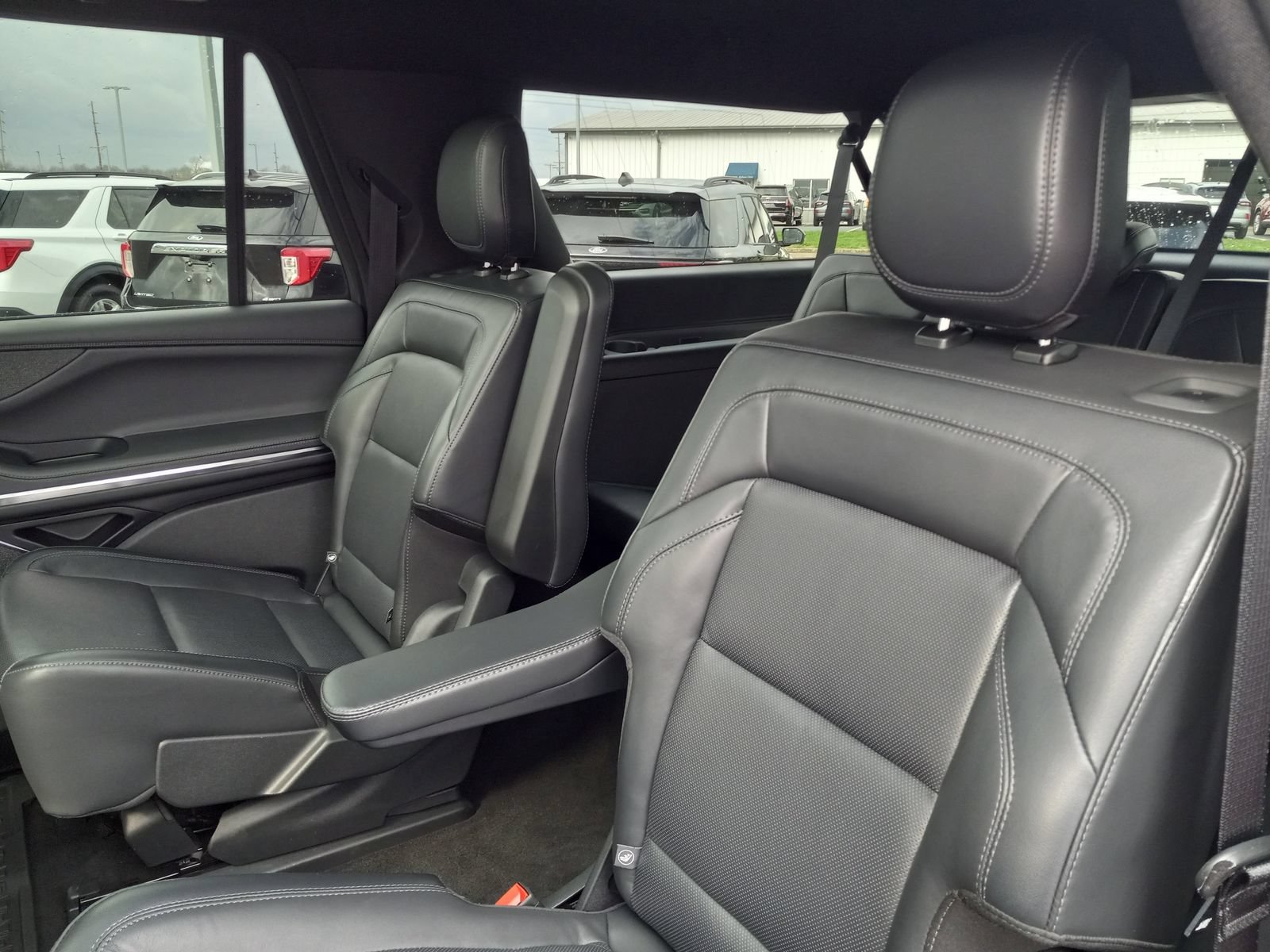Used 2025 Lincoln Navigator L Reserve w/ Jet Appearance Package AWD/4WD image 15