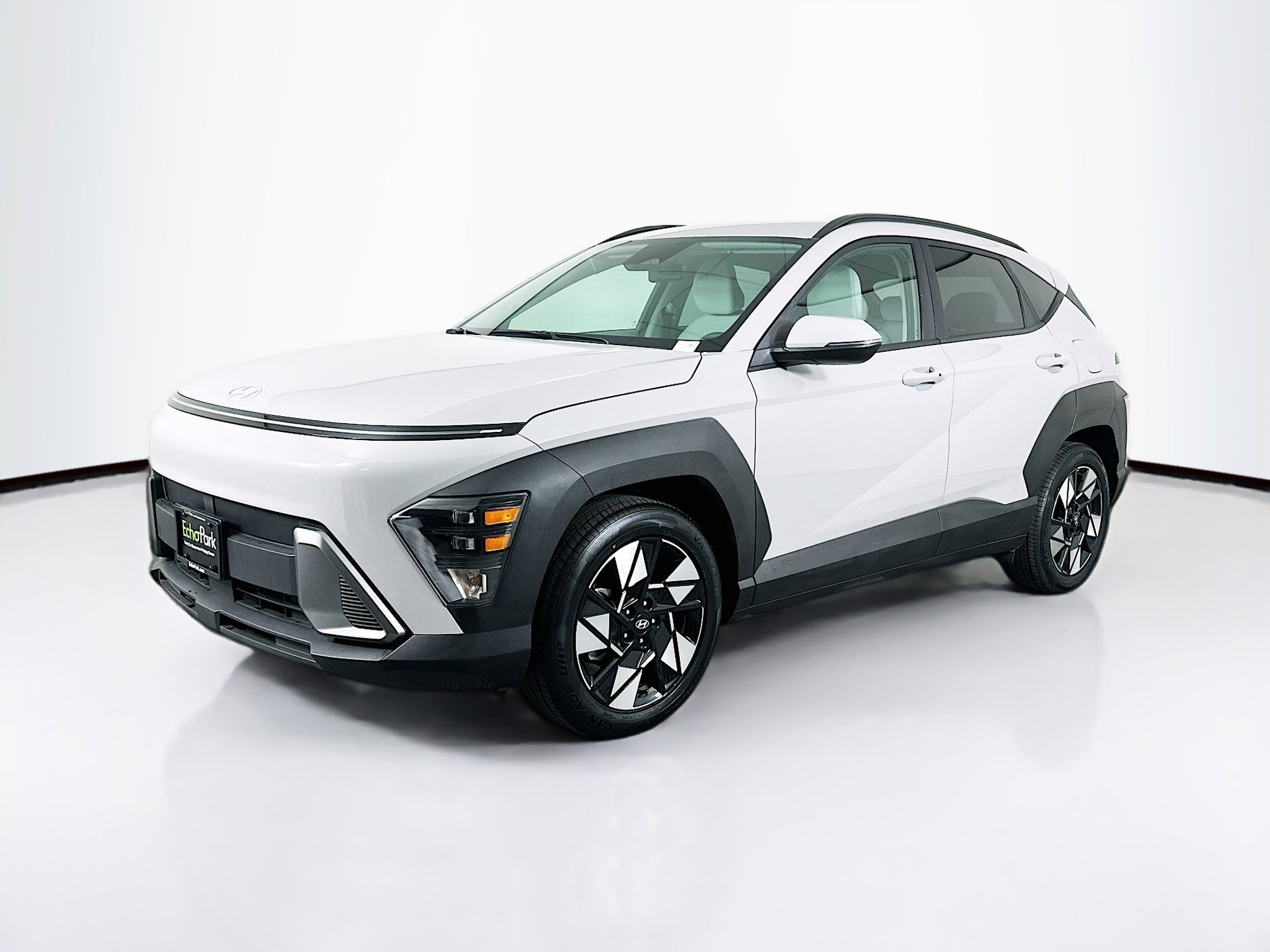 Used 2025 Hyundai Kona SEL image 3