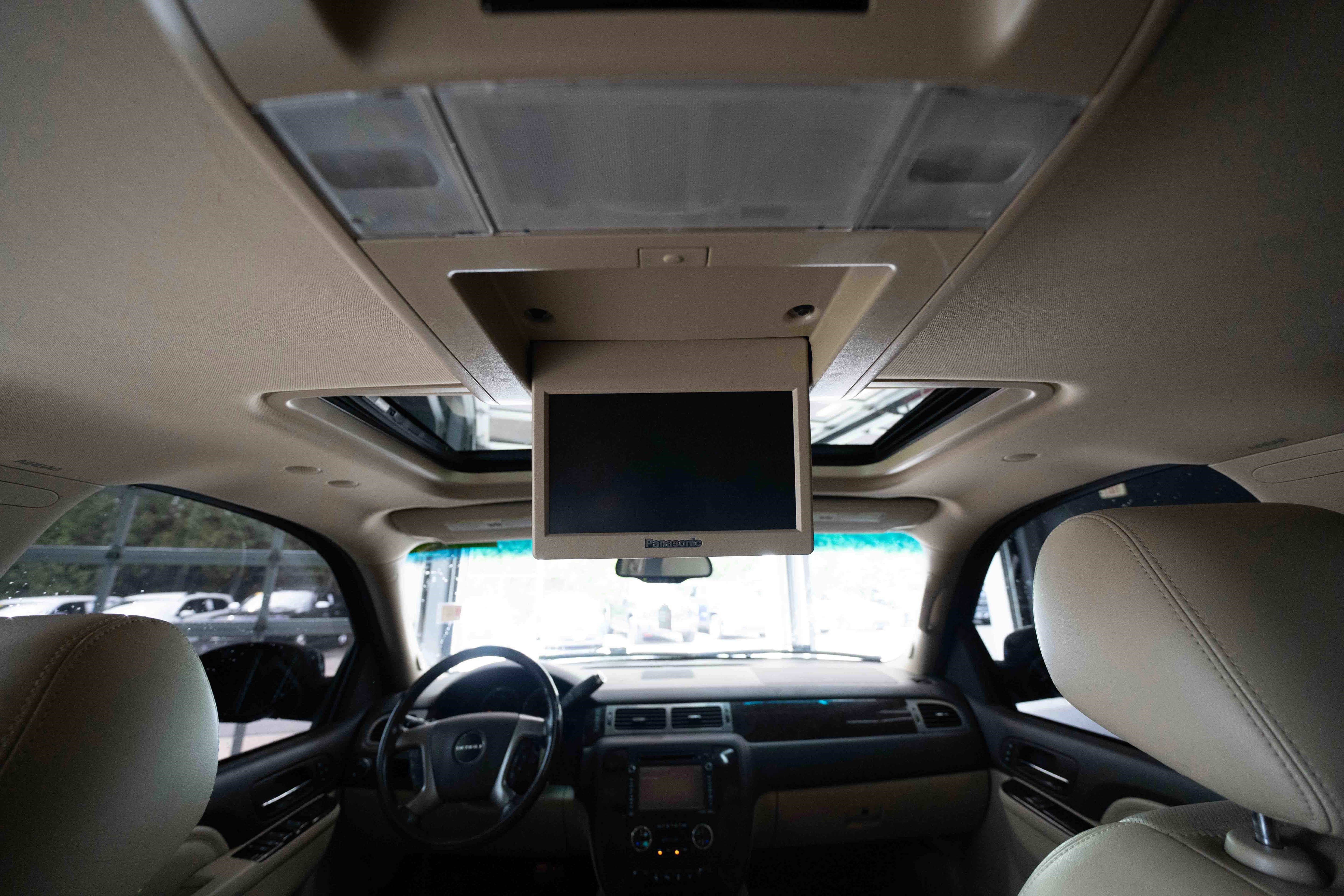 Used 2013 GMC Yukon XL Denali AWD/4WD image 23