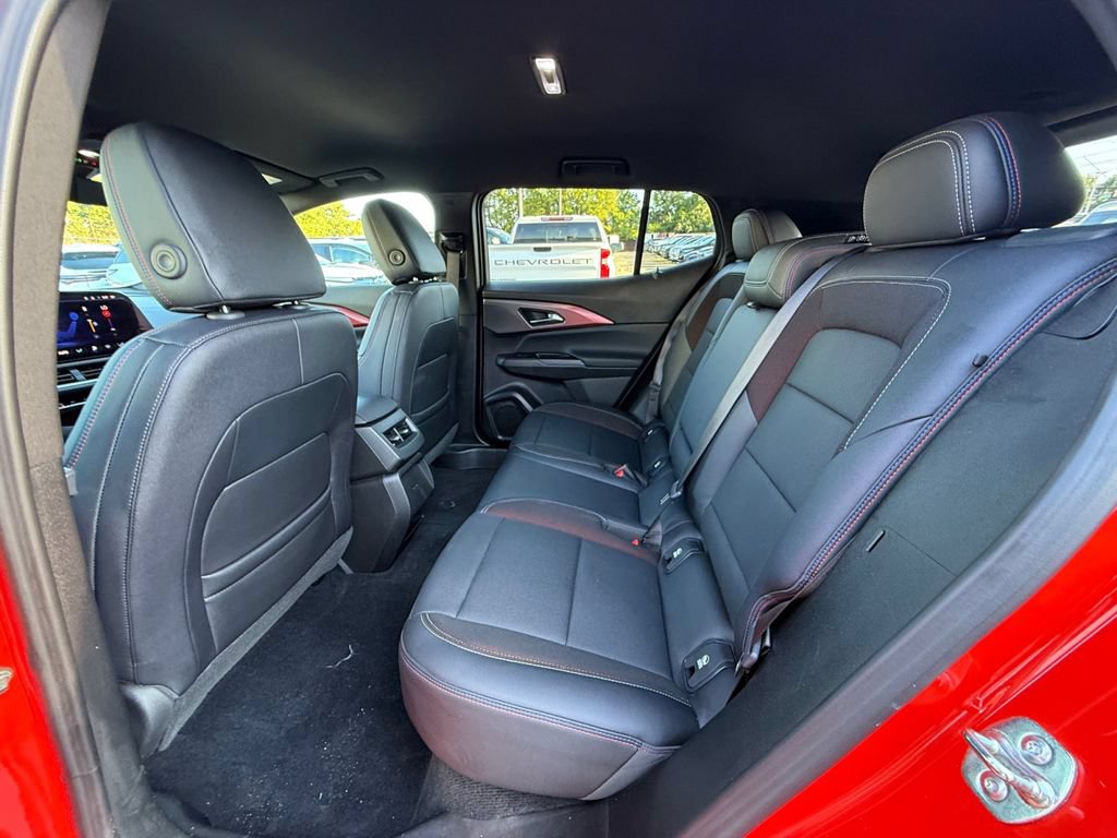 Used 2025 Chevrolet Equinox EV RS FWD image 23