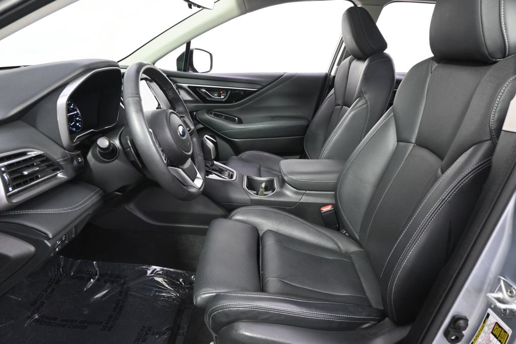 Used 2023 Subaru Outback Touring AWD/4WD image 12