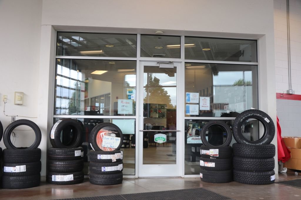 Certified 2019 Toyota 4Runner SR5 image 36