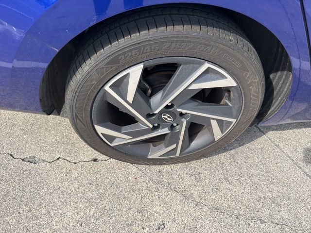Used 2024 Hyundai Elantra Limited image 7