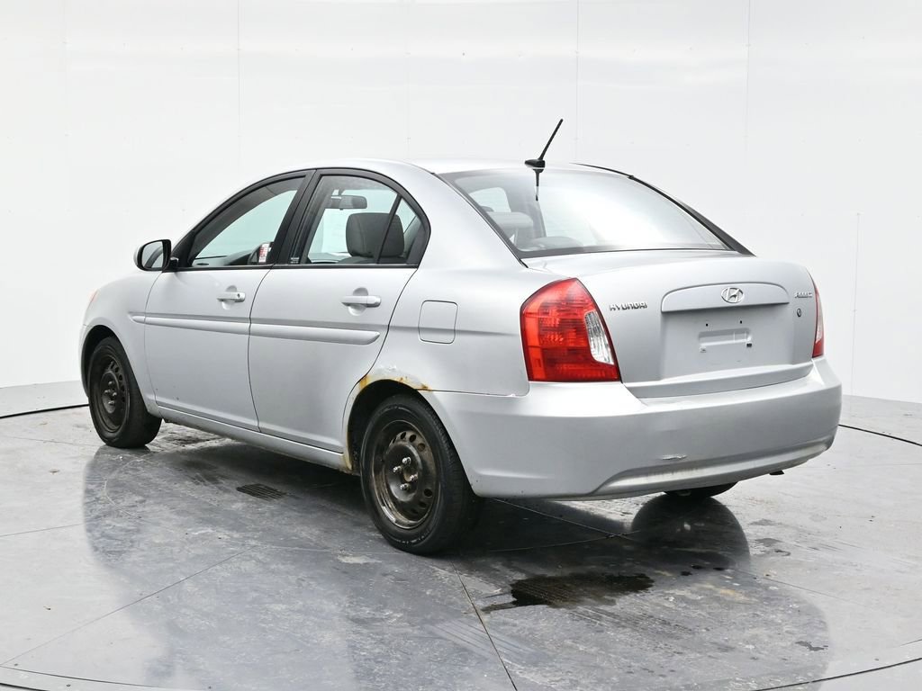 Used 2010 Hyundai Accent GLS w/ Premium Pkg 4 image 7