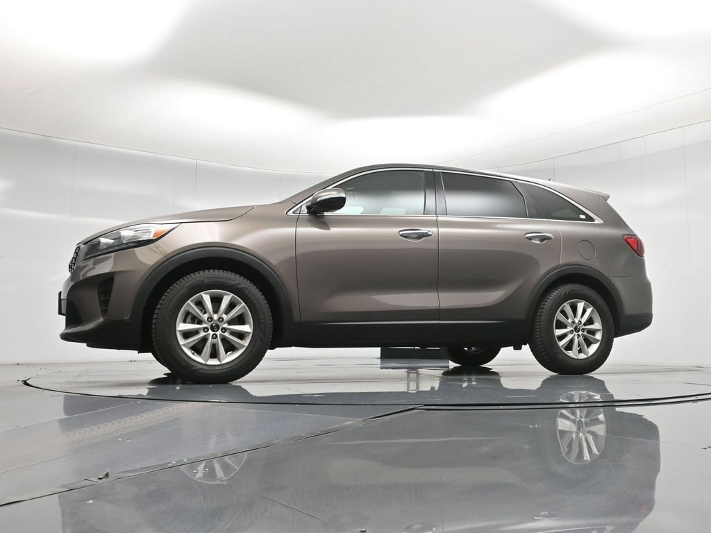 Used 2019 Kia Sorento LX image 8