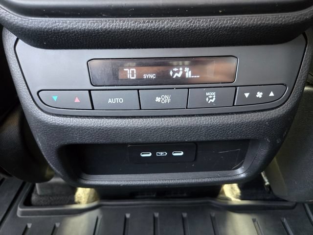 Used 2025 Honda Pilot EX-L image 15
