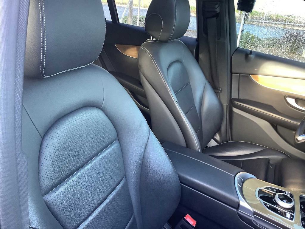 Used 2019 Mercedes-Benz GLC 300 4MATIC Coupe image 14