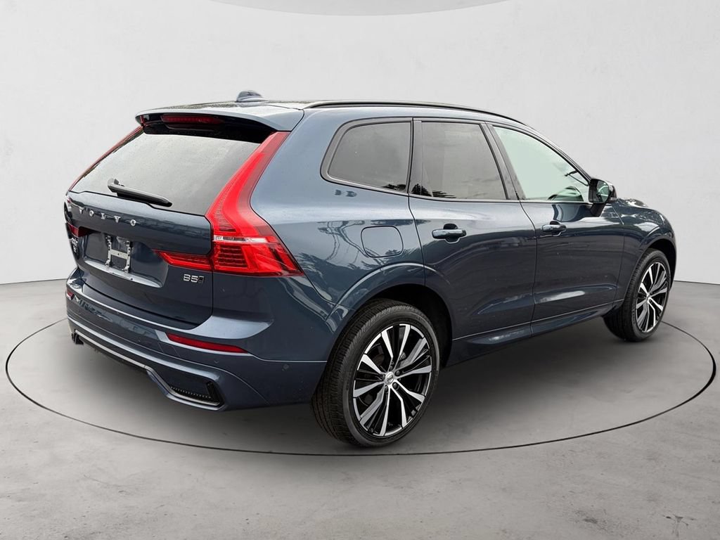 Certified 2024 Volvo XC60 B5 Plus w/ Climate Package AWD/4WD image 5