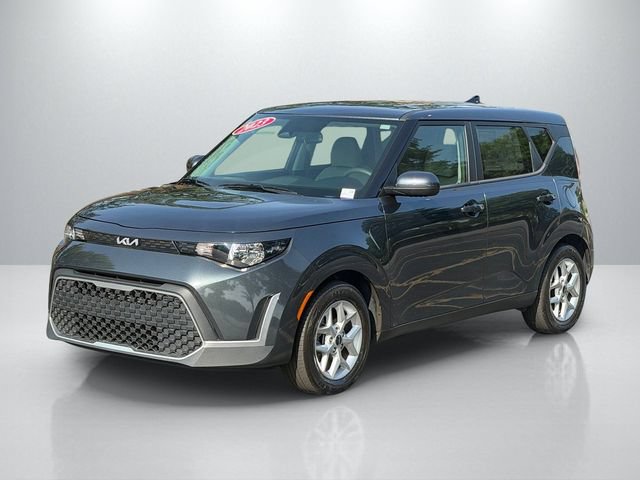 Certified 2023 Kia Soul LX w/ LX Technology Package FWD image 3