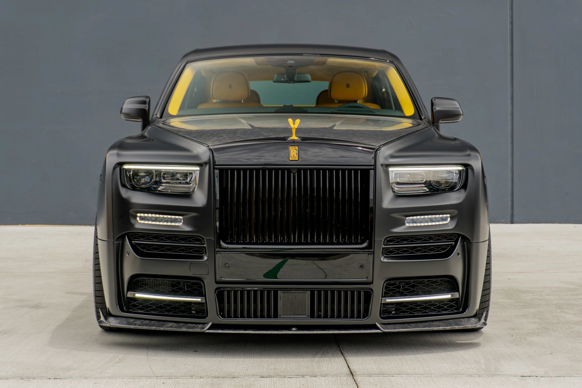 Used 2027 Rolls-Royce Phantom Sedan RWD image 6