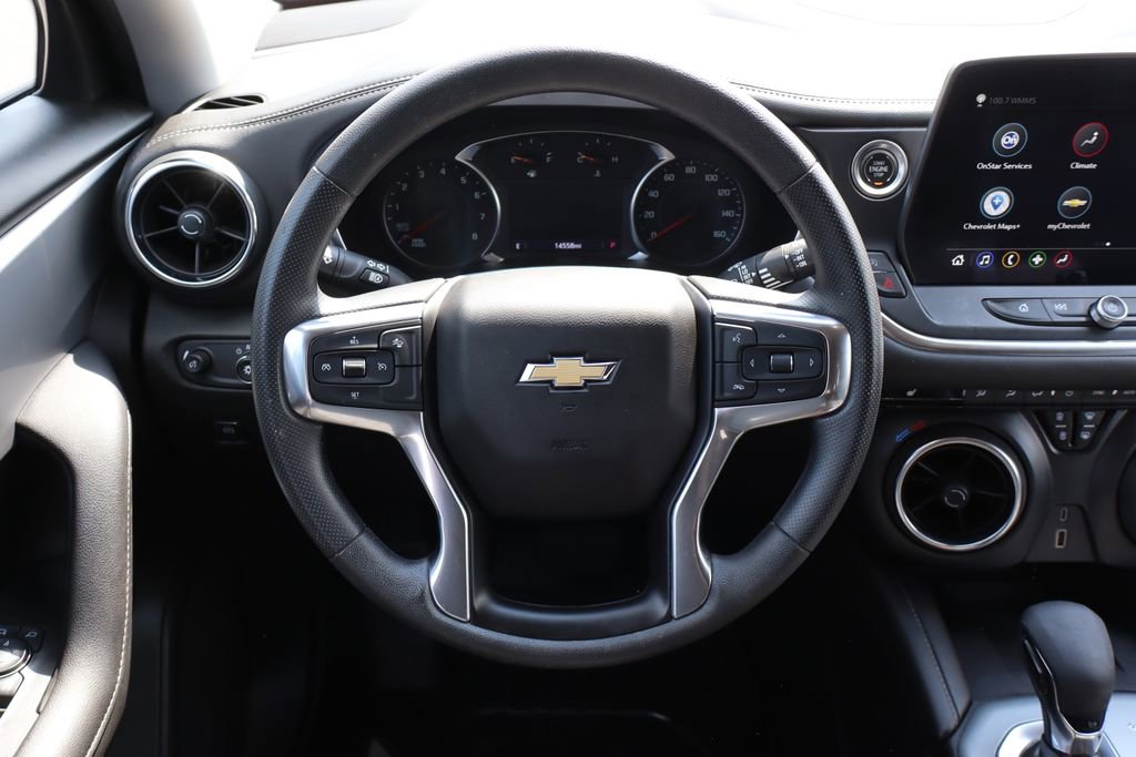 Used 2025 Chevrolet Blazer LT w/ Convenience Package AWD/4WD image 16