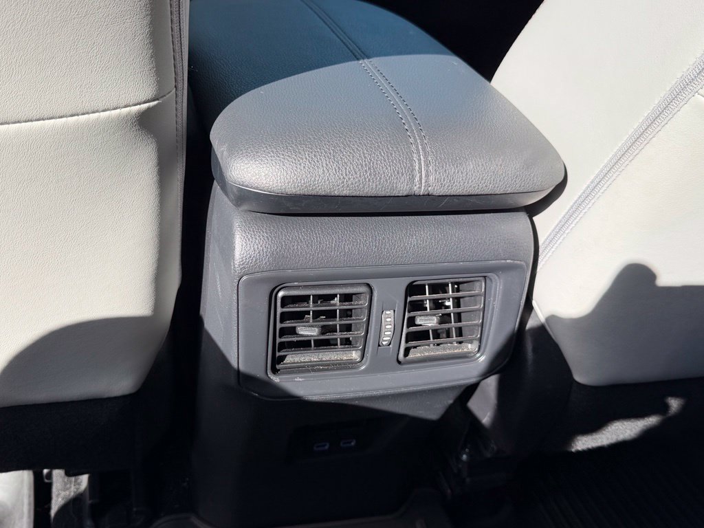 Certified 2022 Toyota RAV4 Limited AWD/4WD image 17
