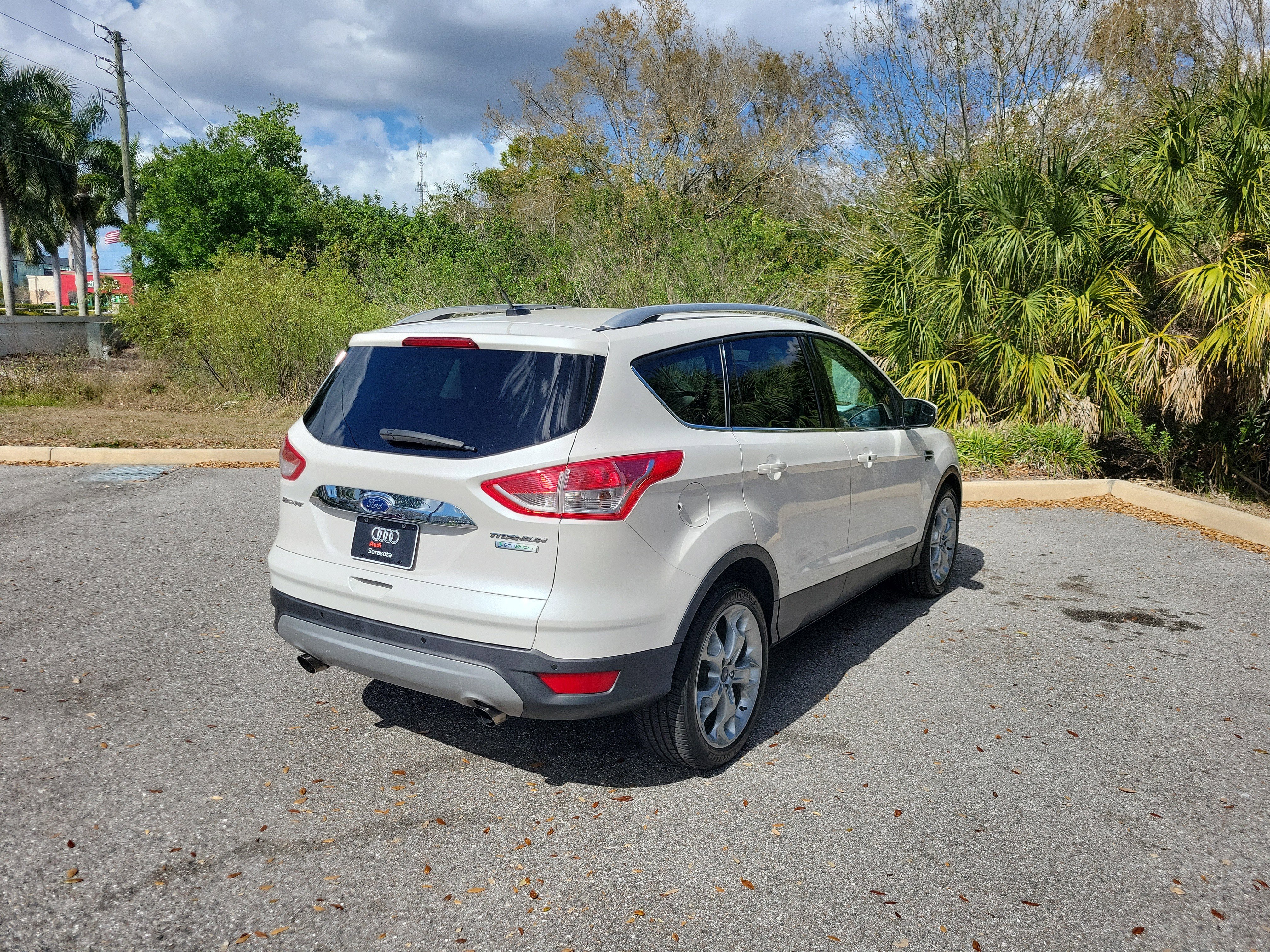 Used 2016 Ford Escape Titanium image 4
