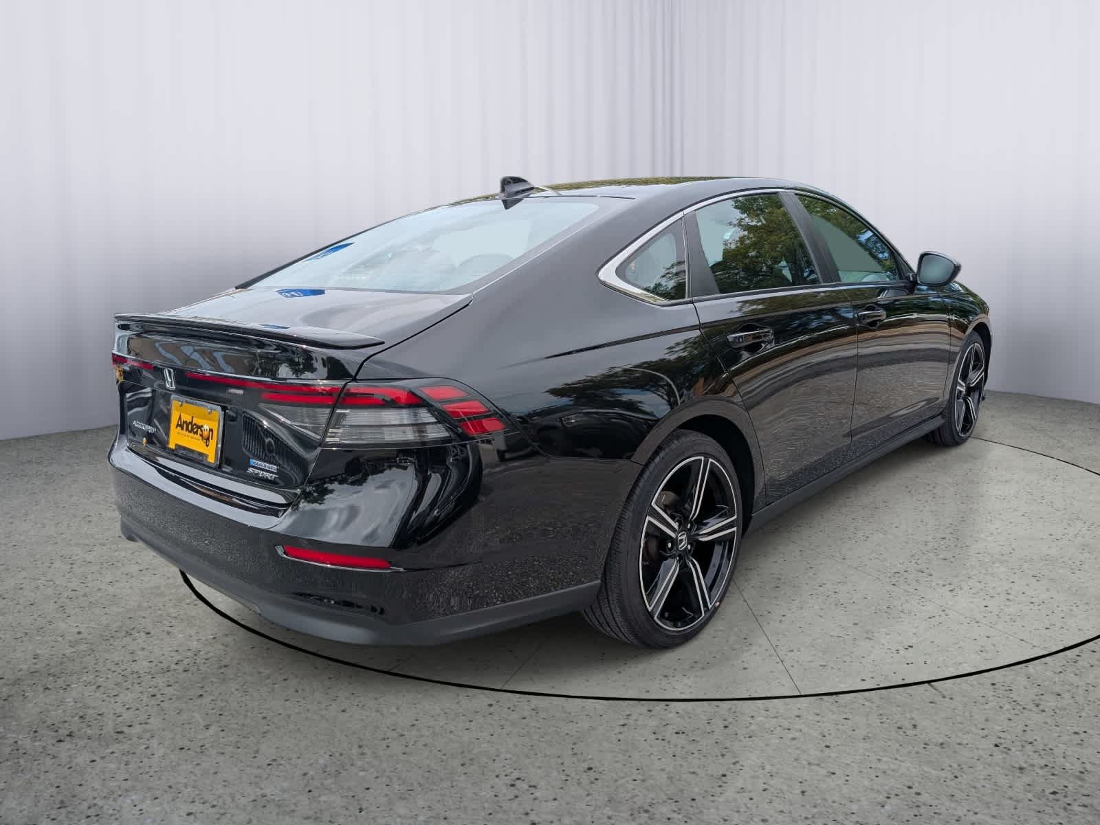 Used 2024 Honda Accord Sport image 3