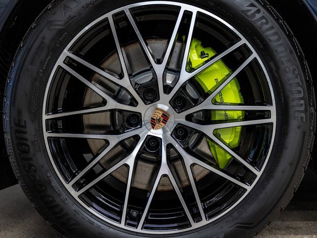 New 2026 Porsche Cayenne E-Hybrid image 18