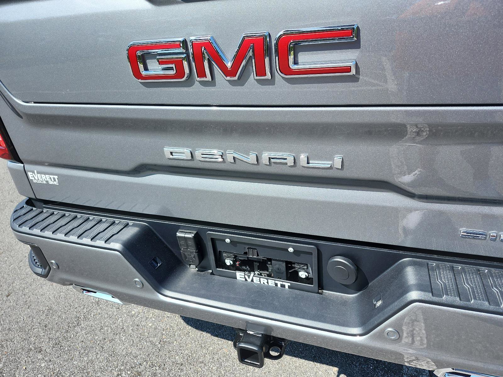 New 2026 GMC Sierra 1500 Denali w/ Denali Reserve Package image 4