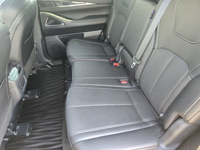 Used 2027 INFINITI QX65 Sport w/ Cargo Package AWD/4WD image 13