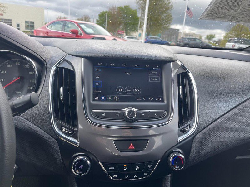 Used 2019 Chevrolet Cruze LT w/ RS Package FWD image 17