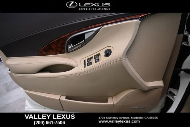 Used 2013 Buick LaCrosse Touring image 17