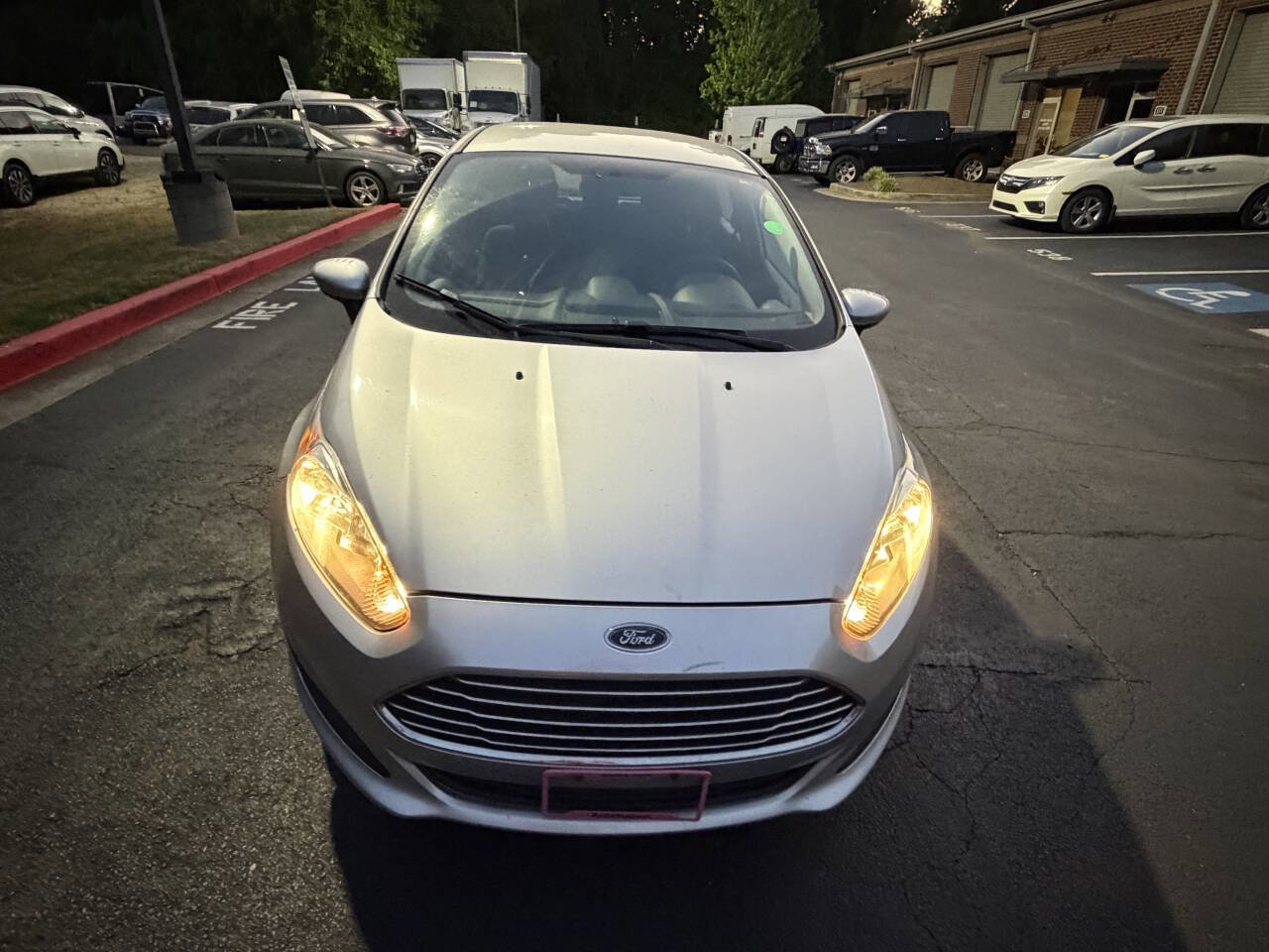 Used 2018 Ford Fiesta SE FWD image 7