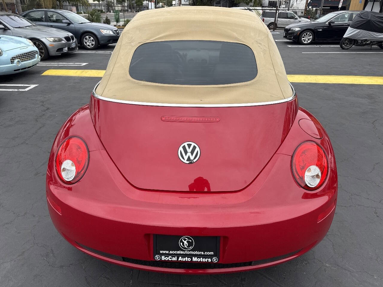 Used 2008 Volkswagen Beetle SE FWD image 17